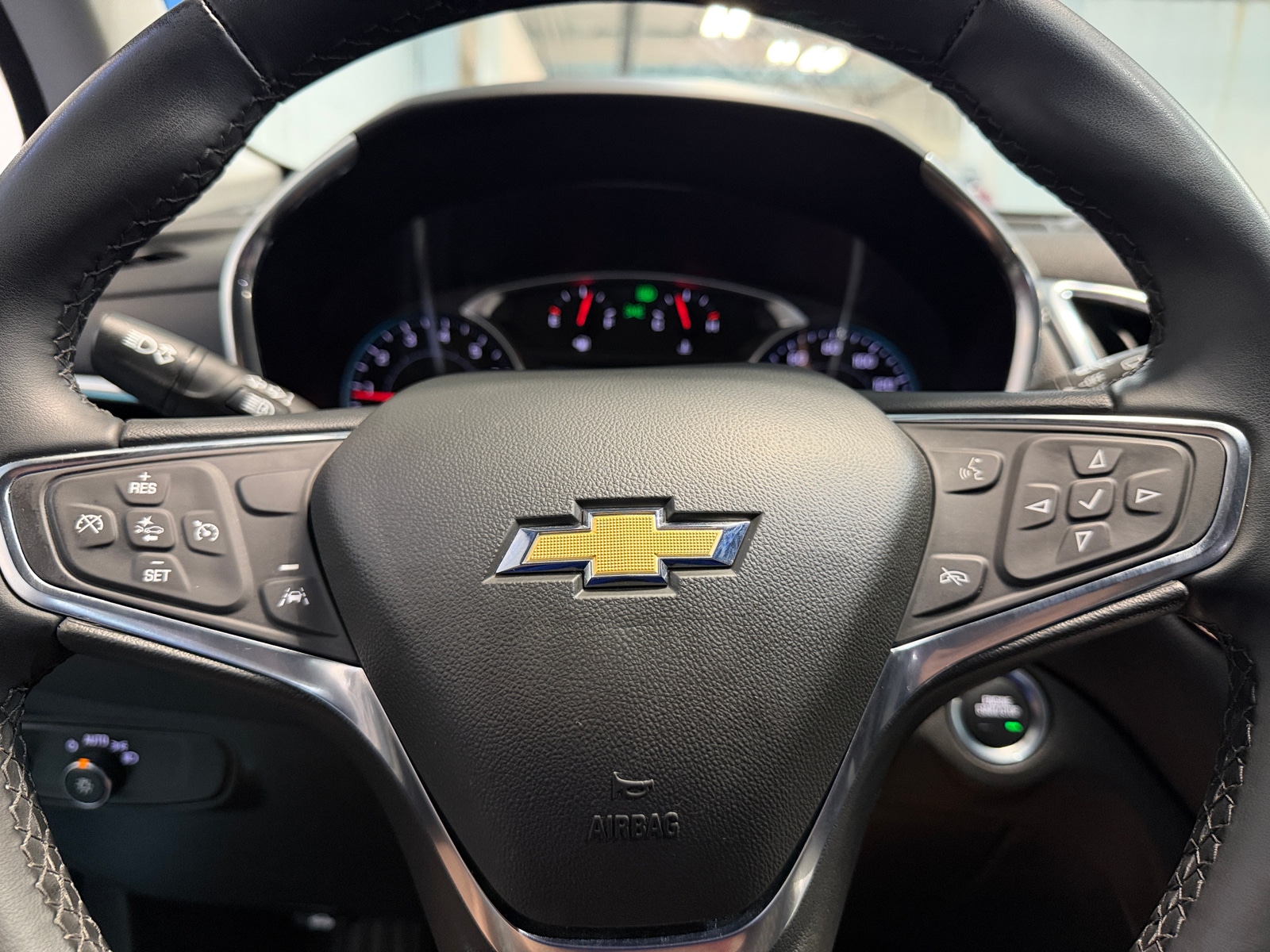 Thumbnail: 2024 Chevrolet Equinox - 5