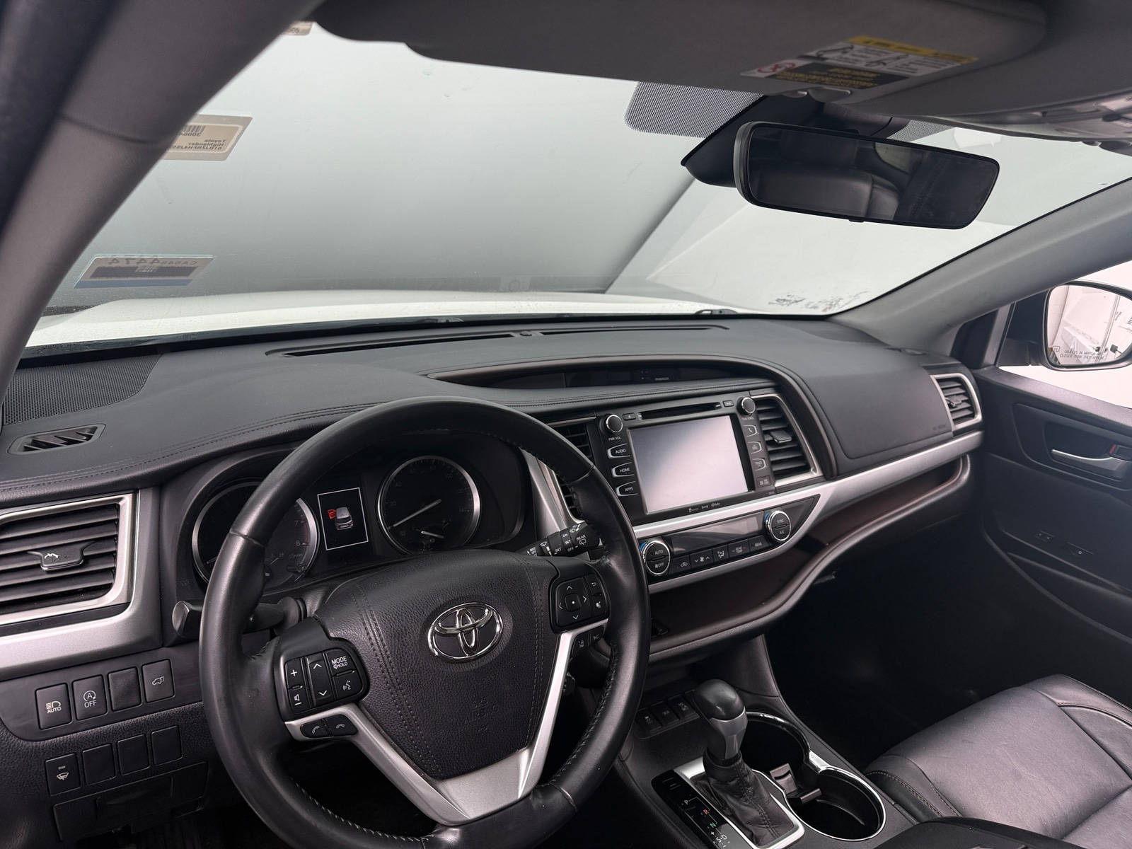 Thumbnail: 2018 Toyota Highlander - 2