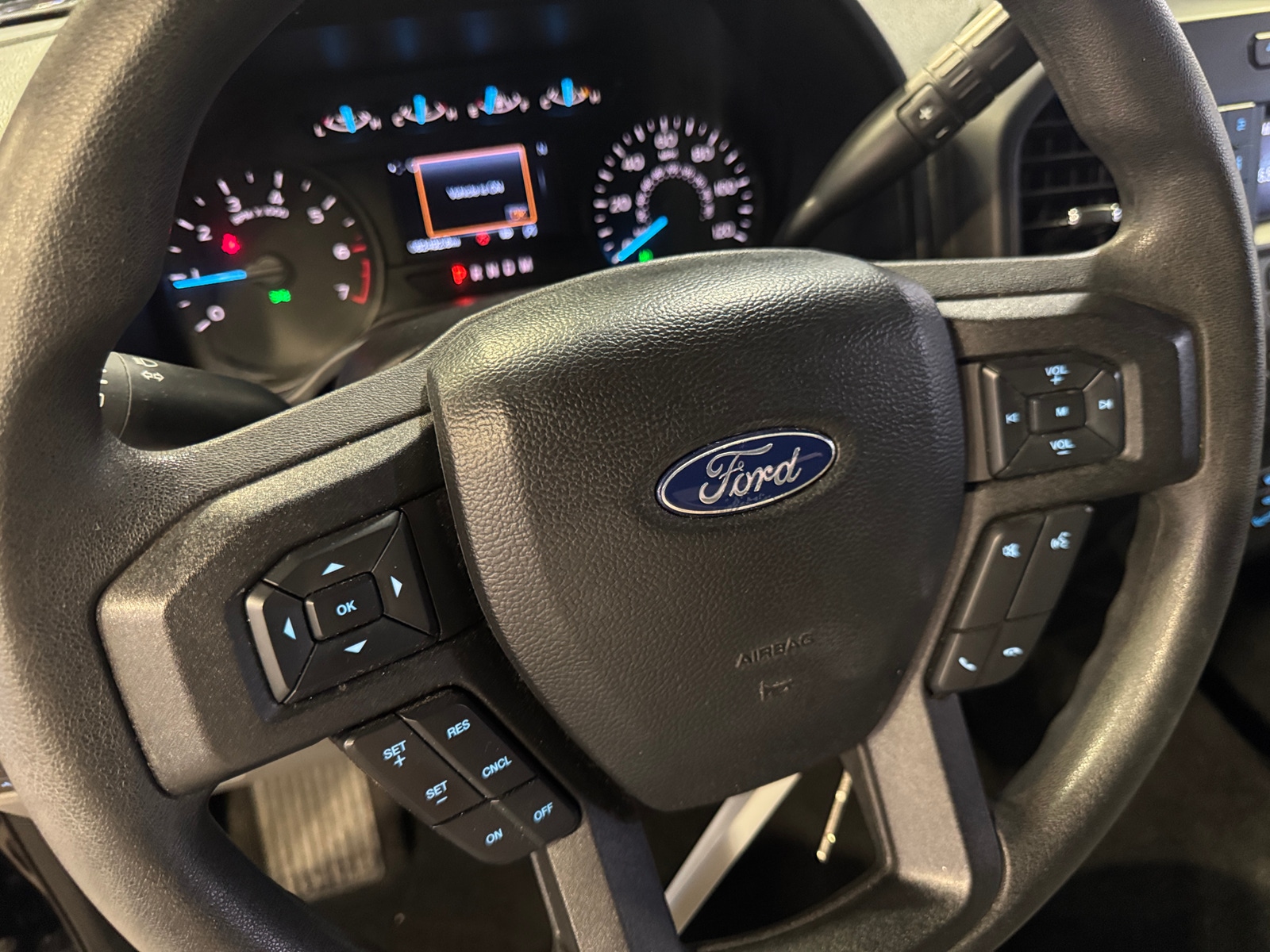 Thumbnail: 2019 Ford Econoline - 5