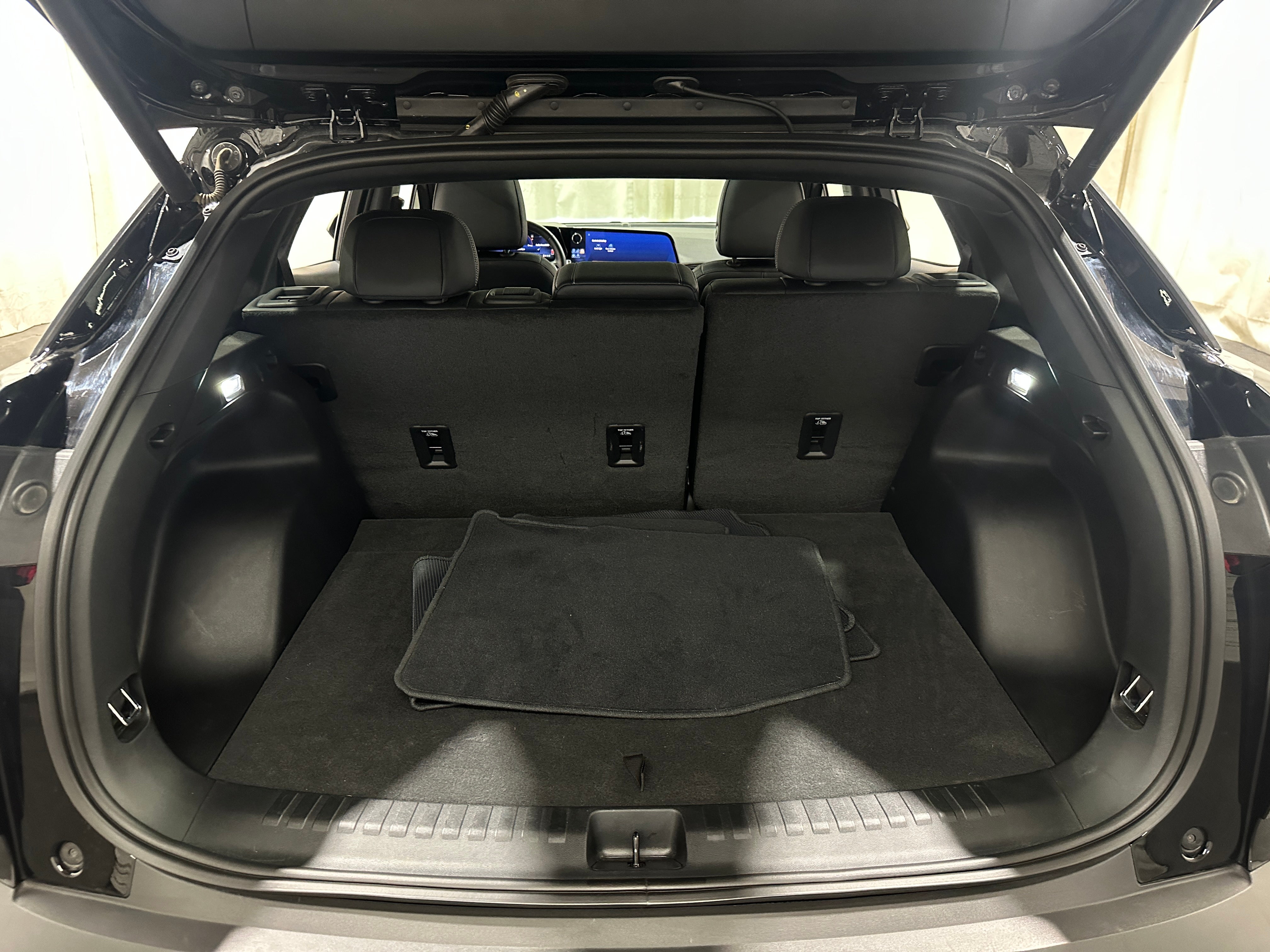 Used 2025 Chevrolet Blazer EV LT with VIN 3GNKDBRM8SS241905 for sale in Auburn, WA