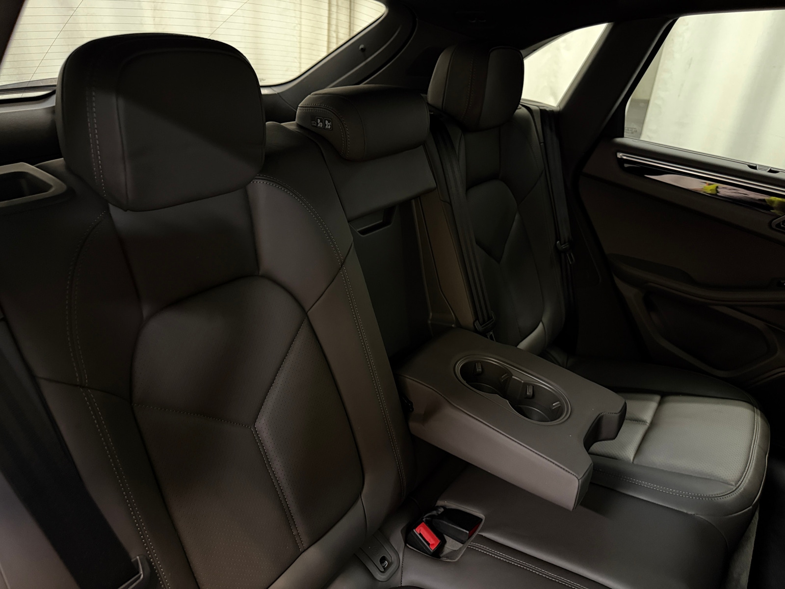Thumbnail: 2024 Porsche Macan - 5