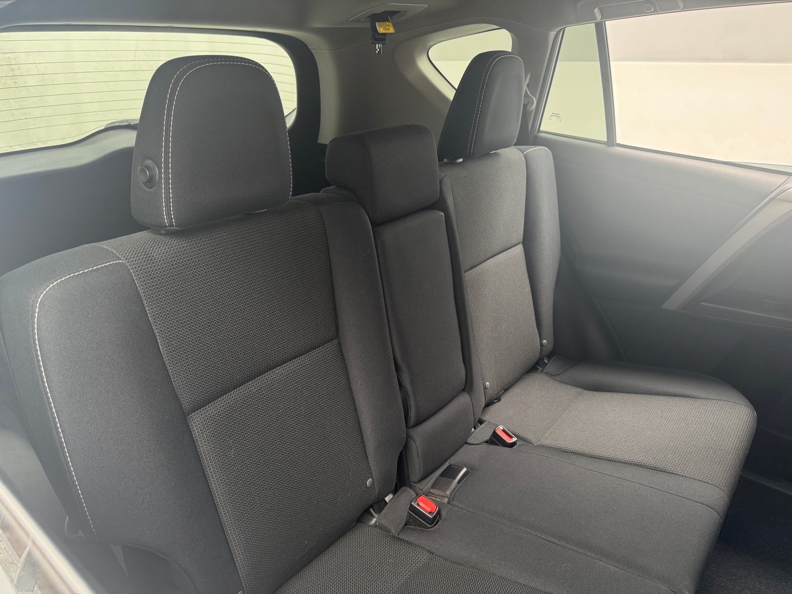 Thumbnail: 2018 Toyota RAV4 - 6