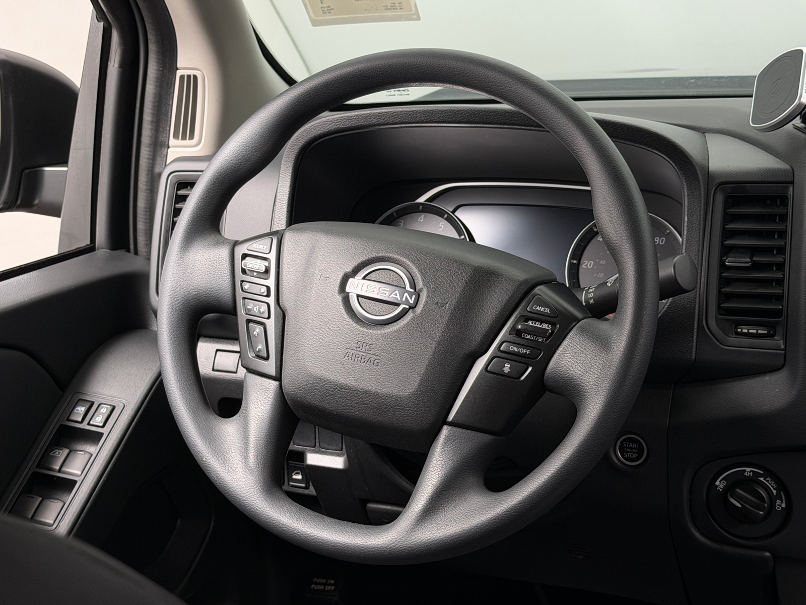 Thumbnail: 2024 Nissan Frontier - 5