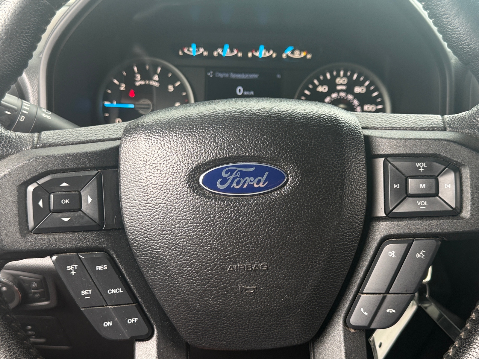 Thumbnail: 2016 Ford Econoline - 5