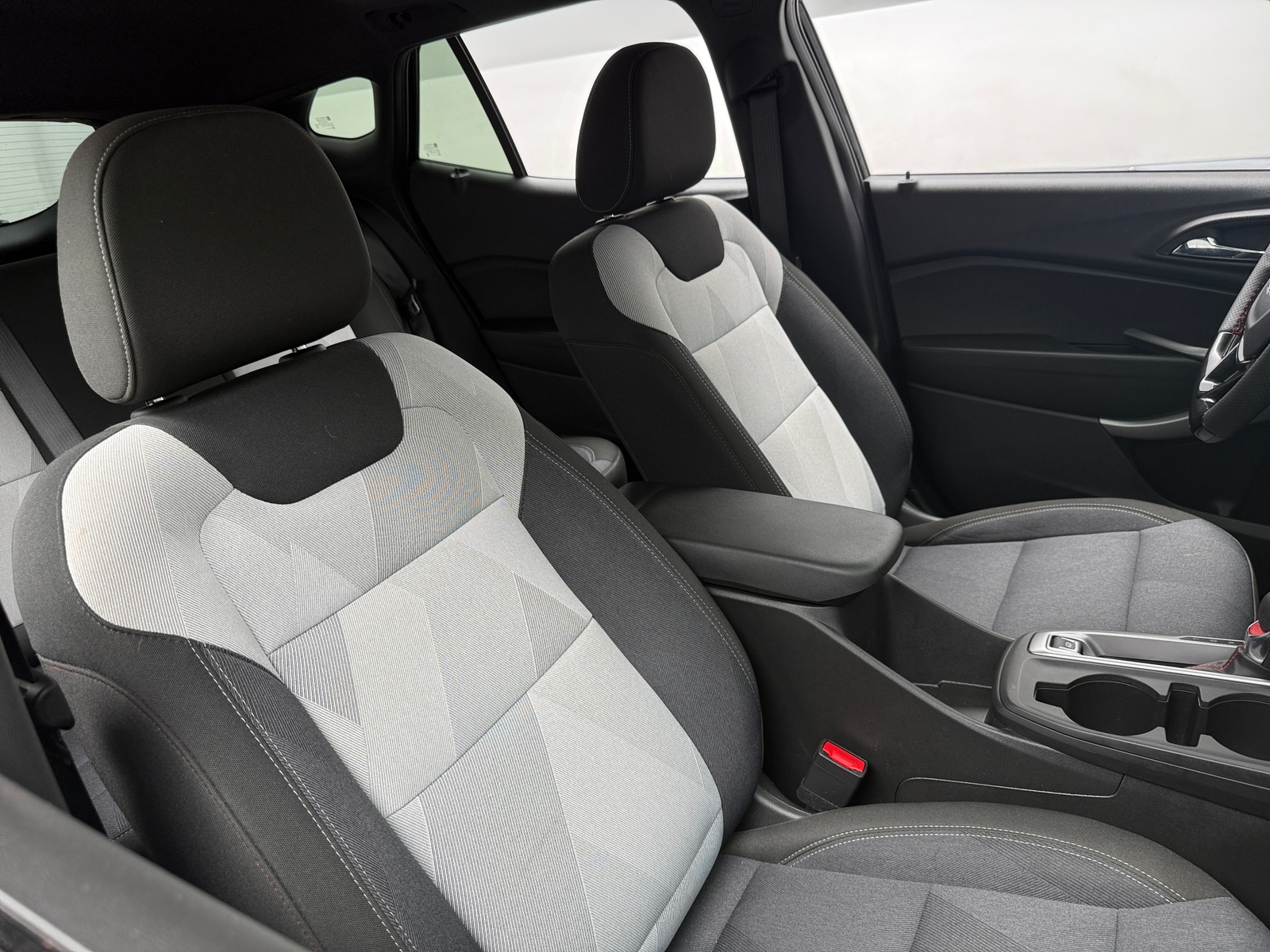 Thumbnail: 2025 Chevrolet Trax - 2