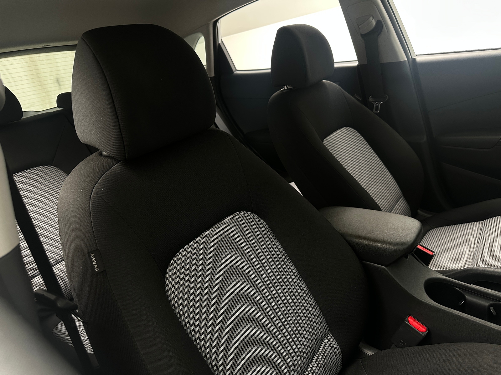 Thumbnail: 2022 Hyundai Kona - 2
