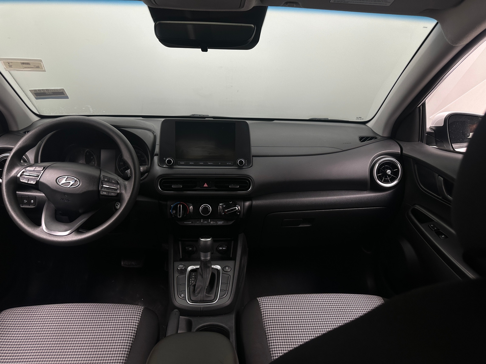 Thumbnail: 2022 Hyundai Kona - 3