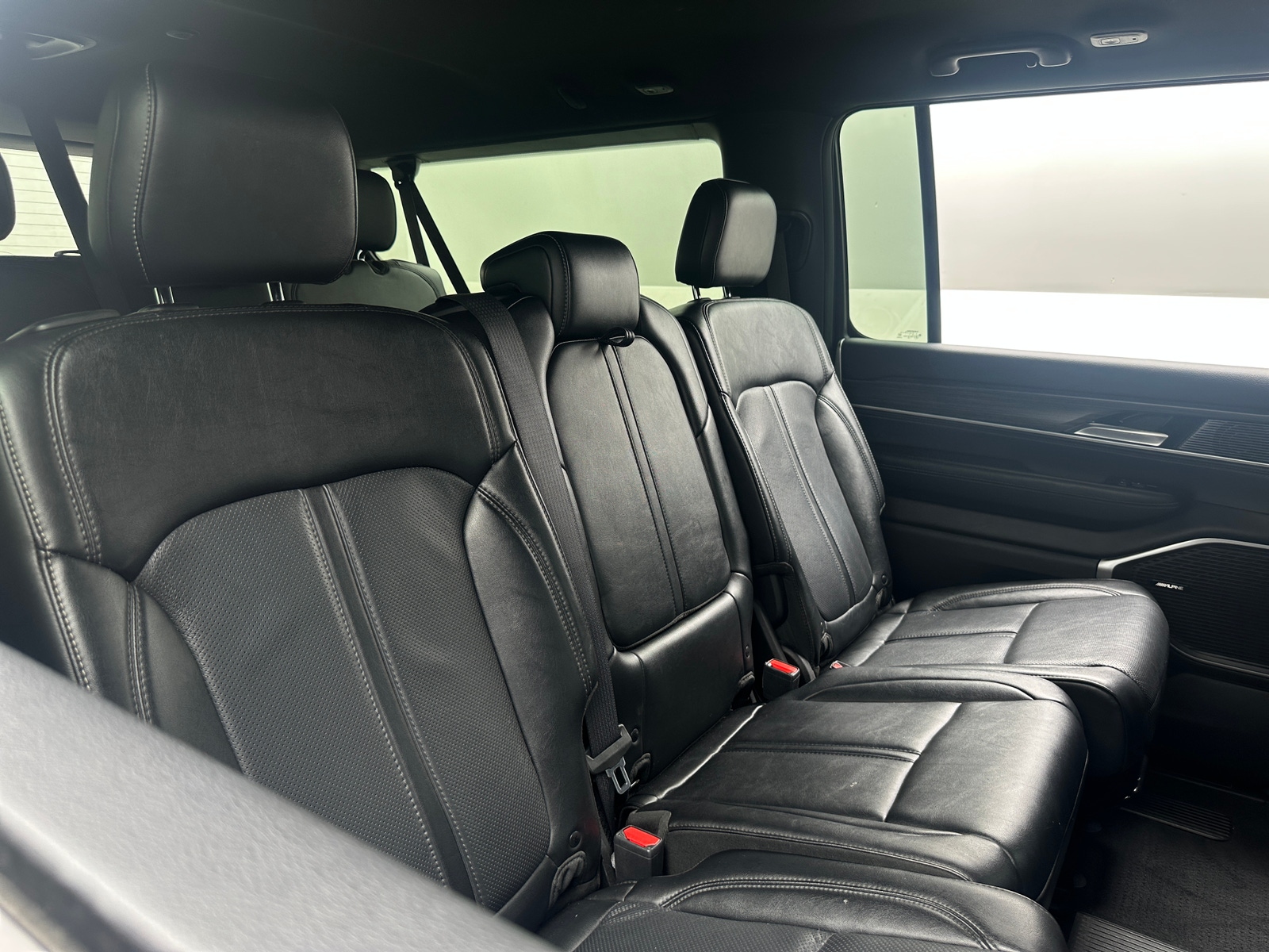 Thumbnail: 2024 Jeep Wagoneer - 5