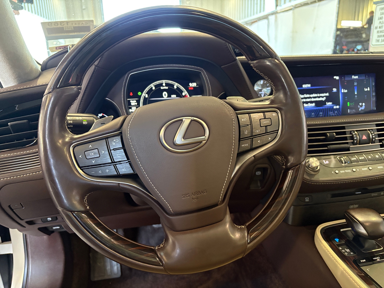 Thumbnail: 2018 Lexus LS - 4
