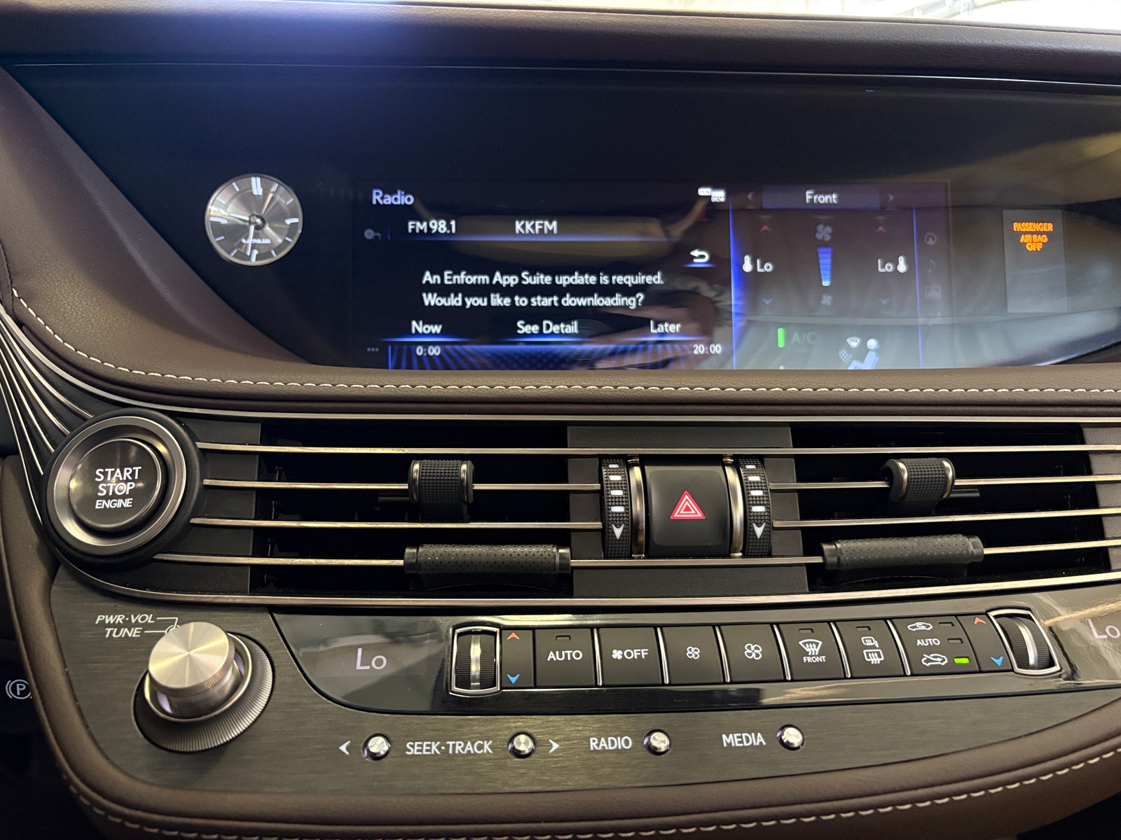 Thumbnail: 2018 Lexus LS - 3