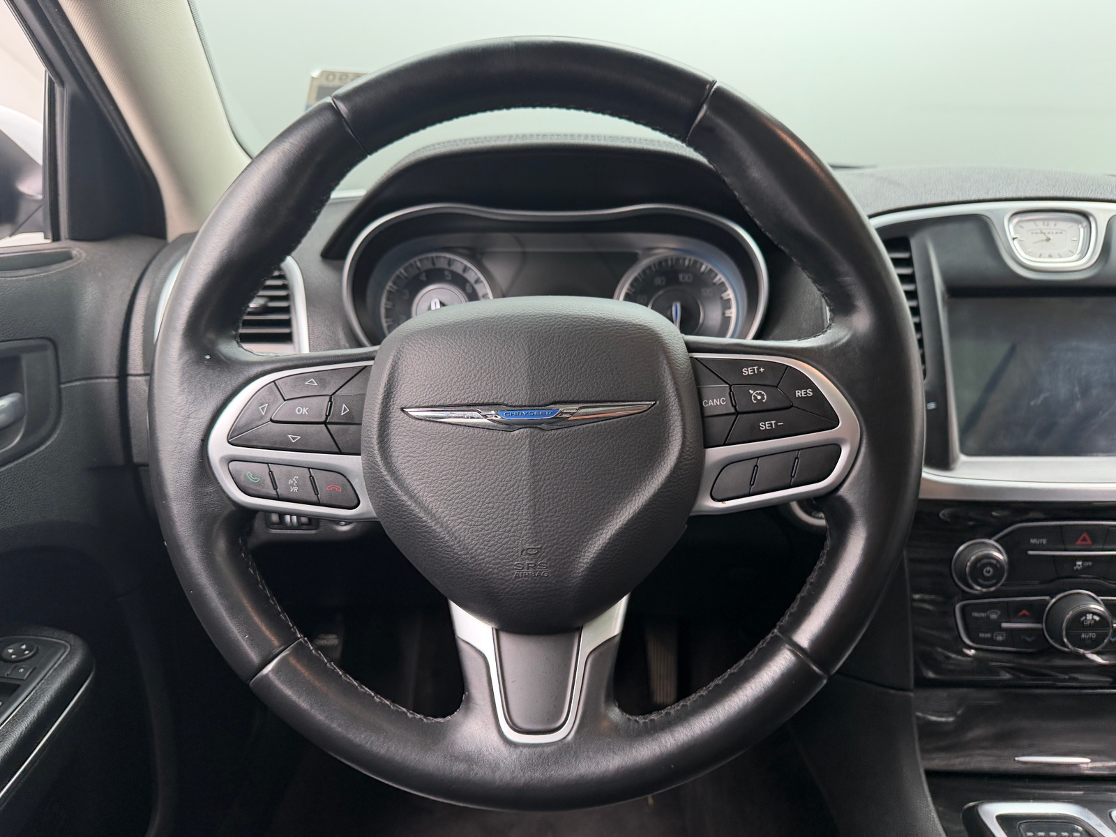 Thumbnail: 2017 Chrysler 300 - 4