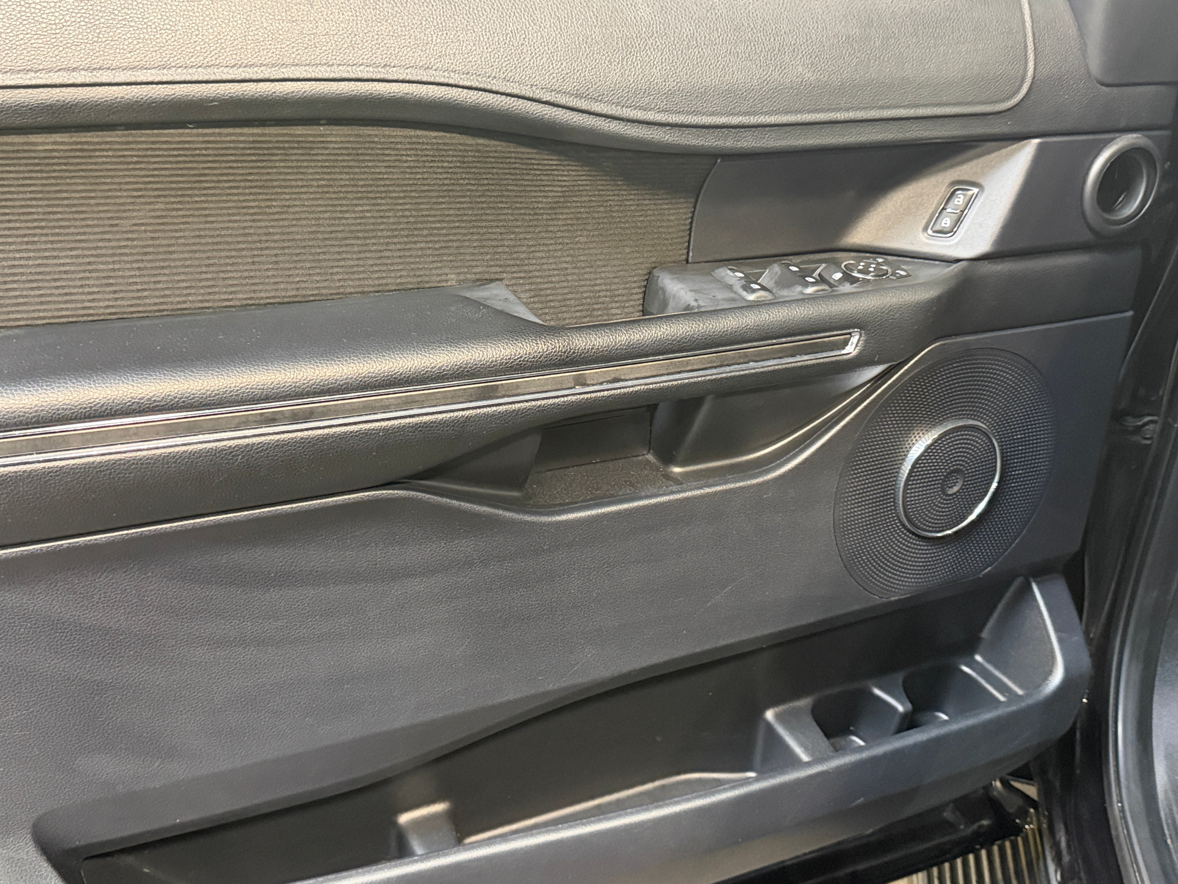 2020 Ford Expedition XLT - Photo 9