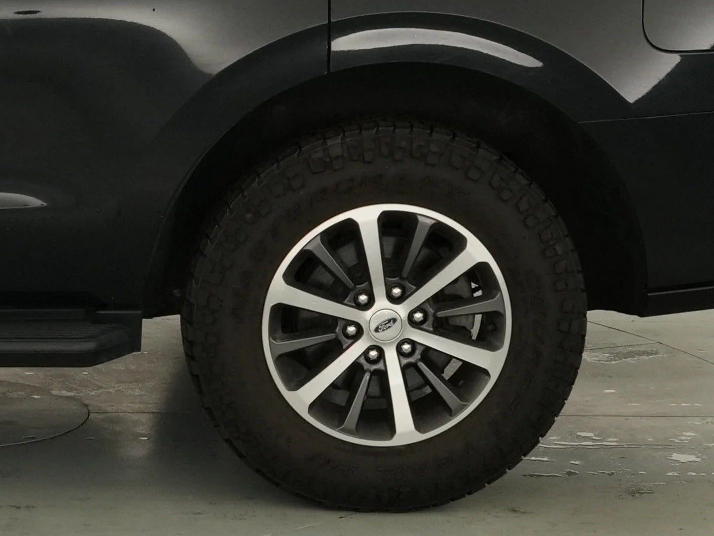 2020 Ford Expedition XLT - Photo 16