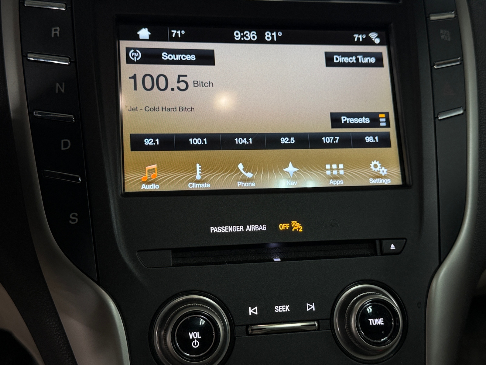 Thumbnail: 2017 Lincoln MKC - 3
