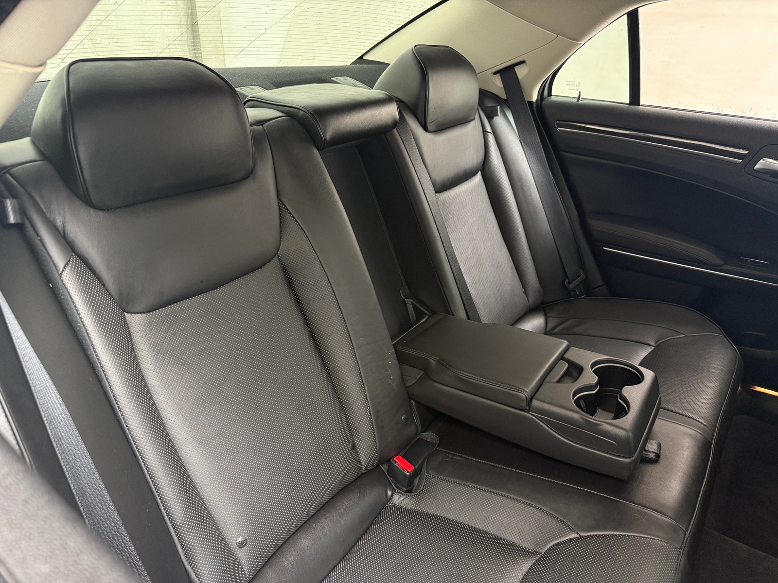 Thumbnail: 2018 Chrysler 300 - 5