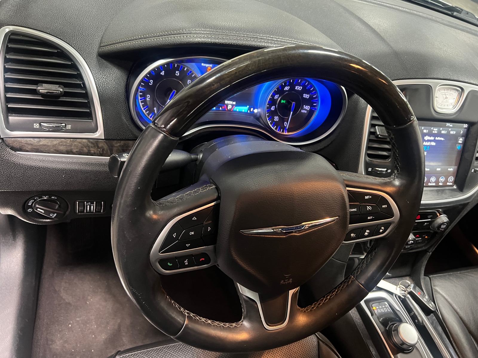 Thumbnail: 2018 Chrysler 300 - 4