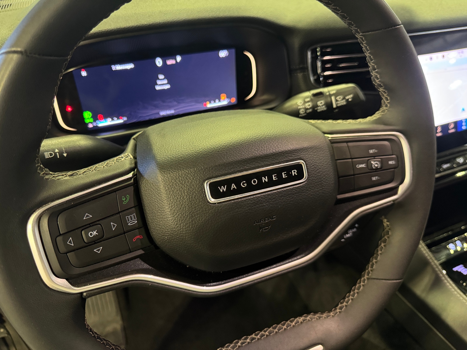 Thumbnail: 2024 Jeep Wagoneer - 4