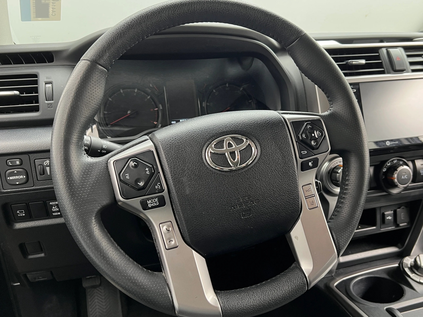Thumbnail: 2022 Toyota 4Runner - 4