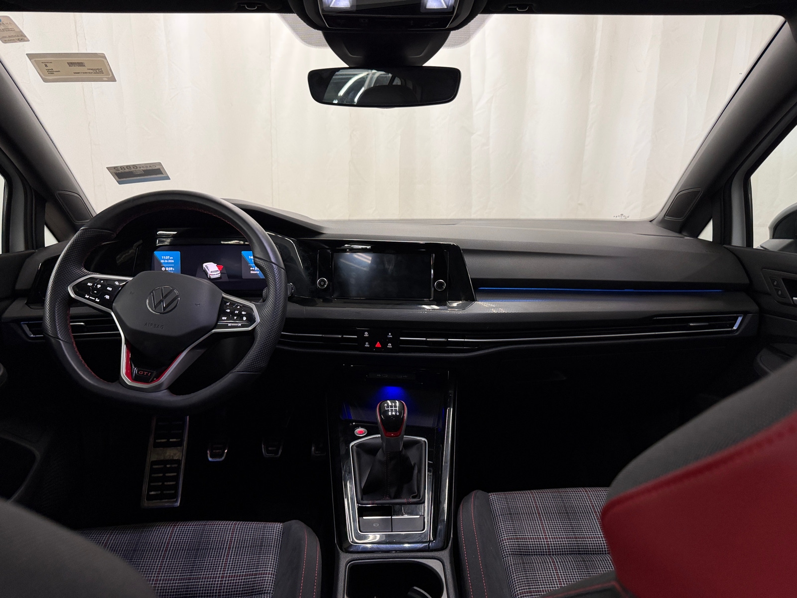Thumbnail: 2024 Volkswagen Golf - 3