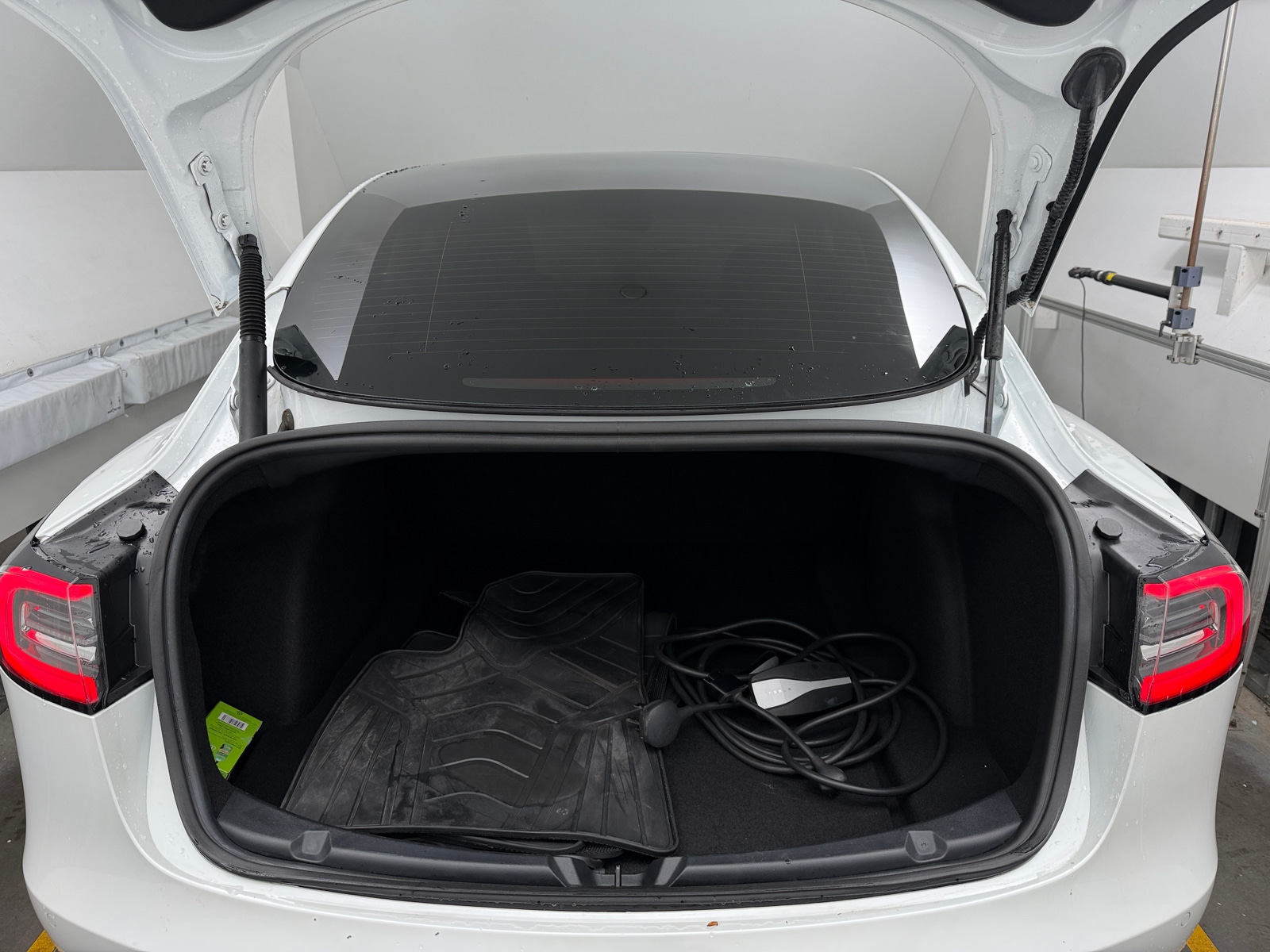 Thumbnail: 2022 Tesla Model 3 - 6