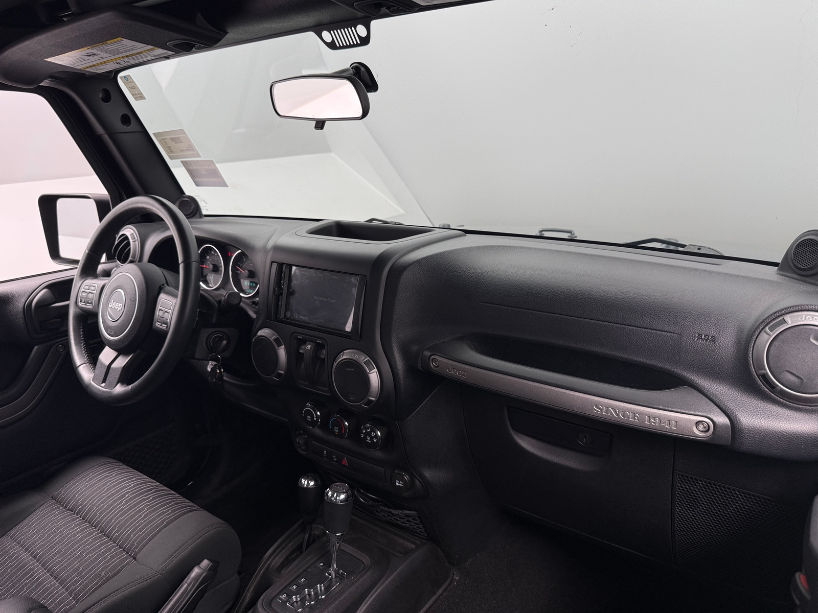 Thumbnail: 2012 Jeep Wrangler - 3