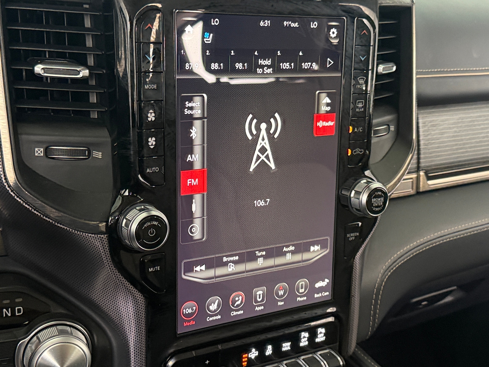Thumbnail: 2019 RAM 1500 - 3