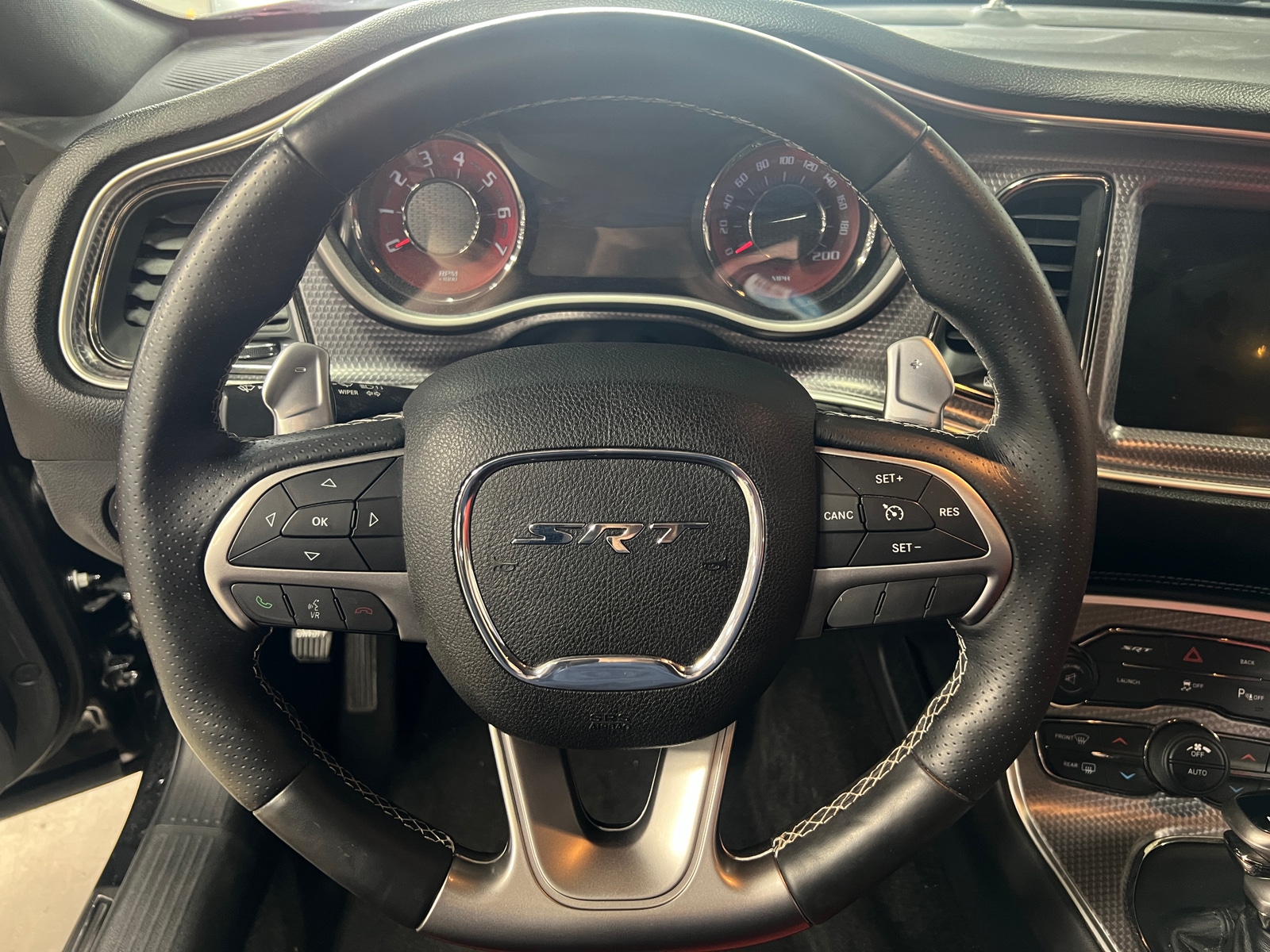 Thumbnail: 2015 Dodge Challenger - 4