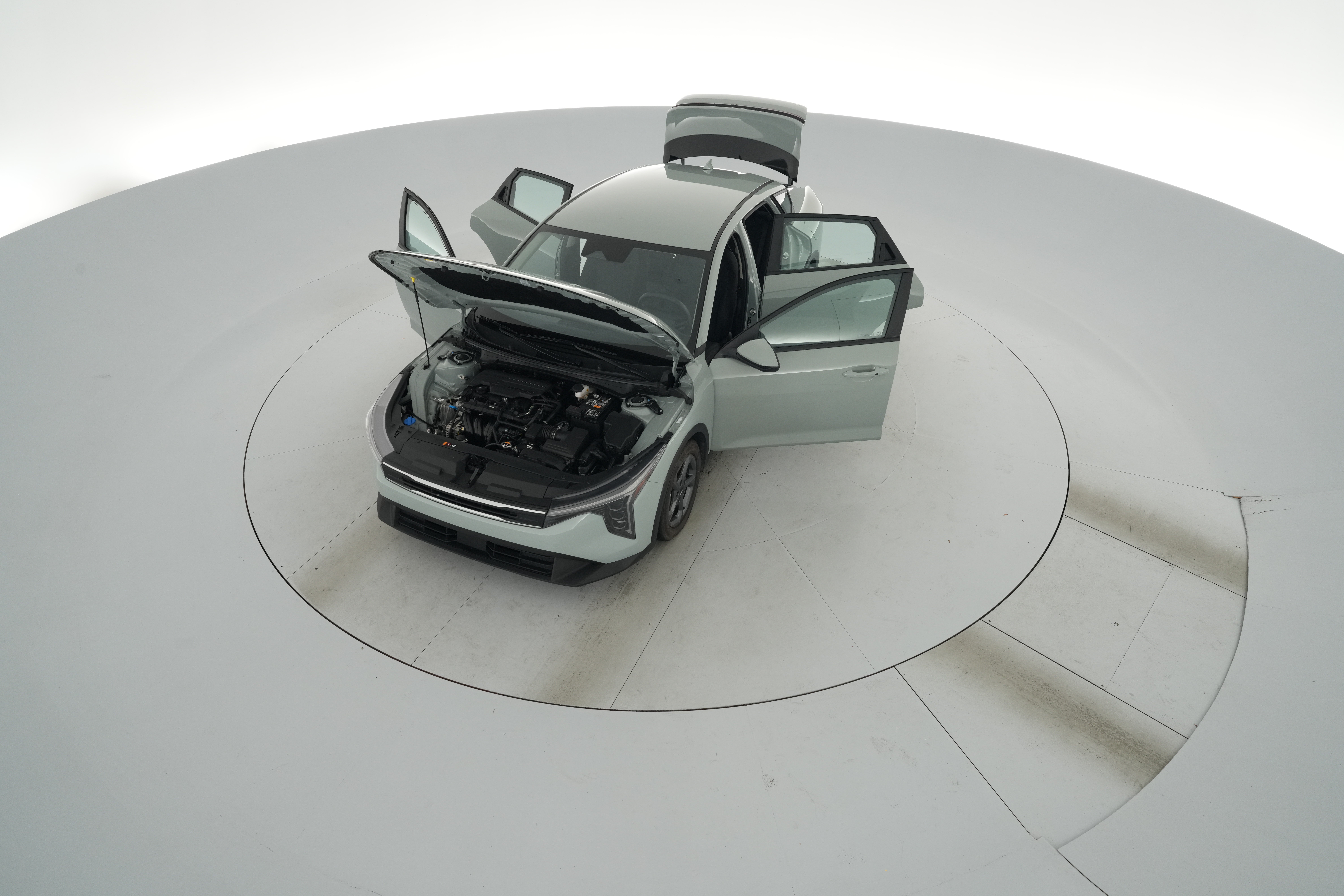 2025 Kia K4 LXS - Photo 39