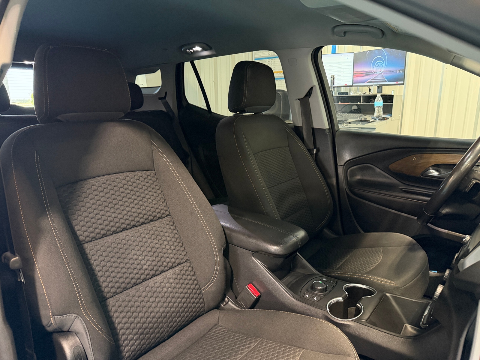 Thumbnail: 2020 GMC Terrain - 2
