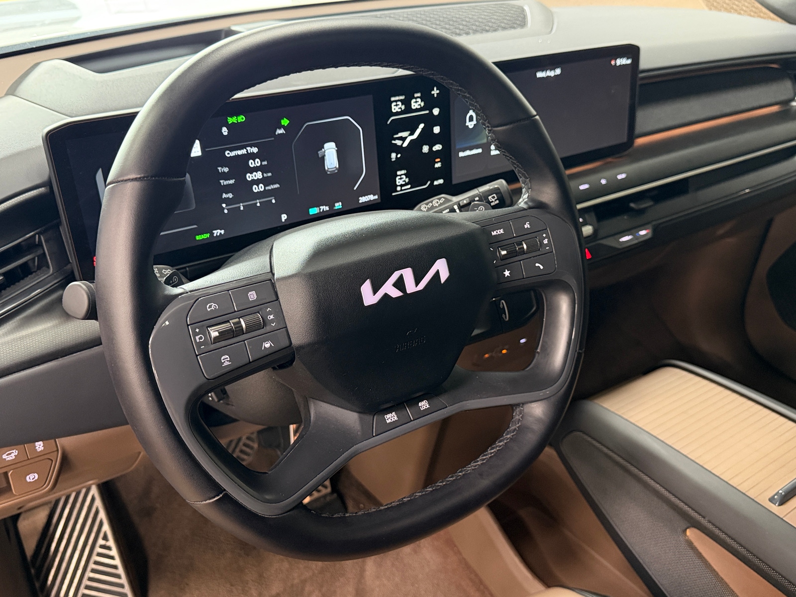 Thumbnail: 2024 Kia EV9 - 4