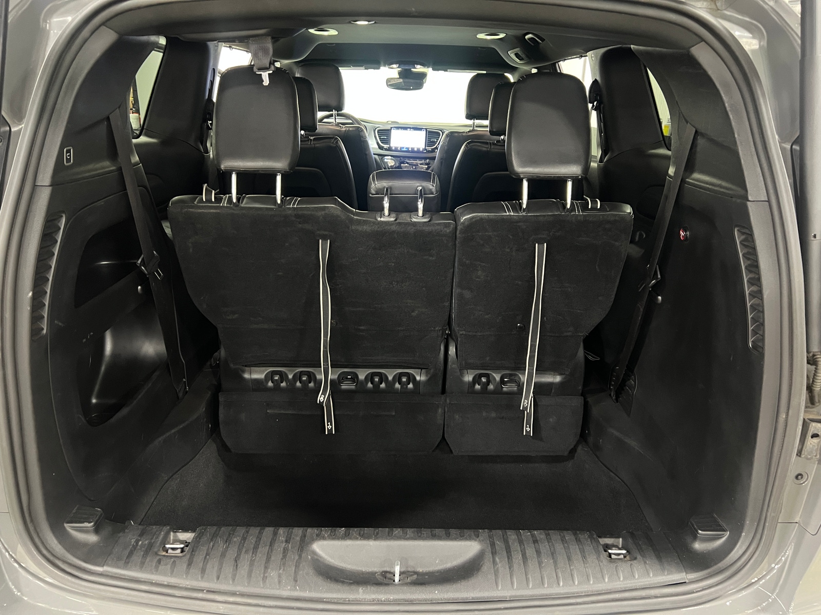 Thumbnail: 2021 Chrysler Pacifica - 7