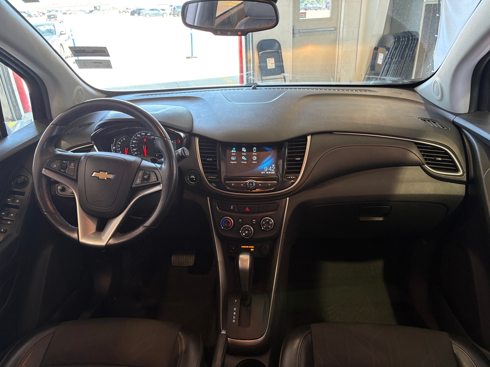 Thumbnail: 2017 Chevrolet Trax - 2