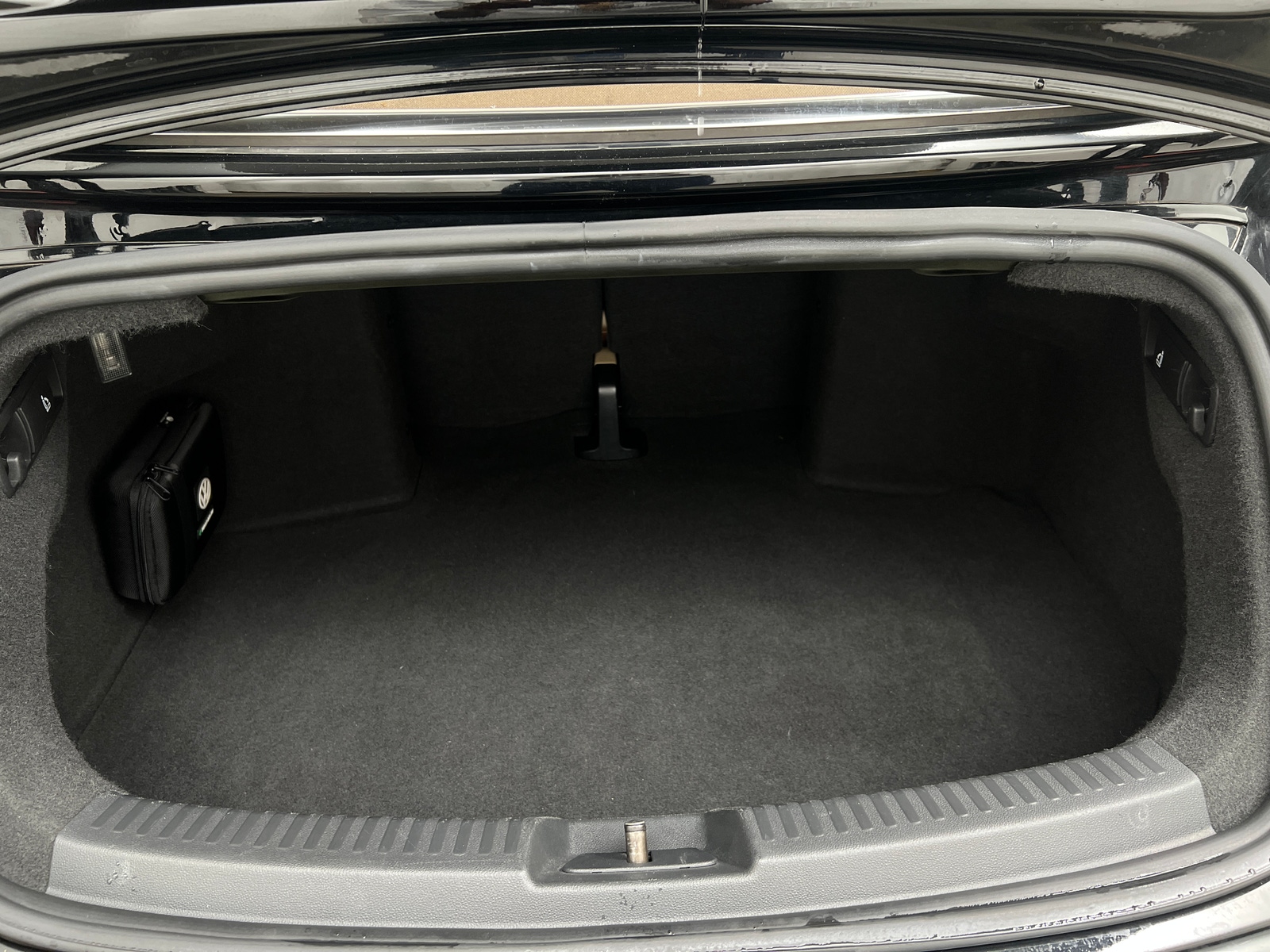 Thumbnail: 2013 Volkswagen Beetle - 6