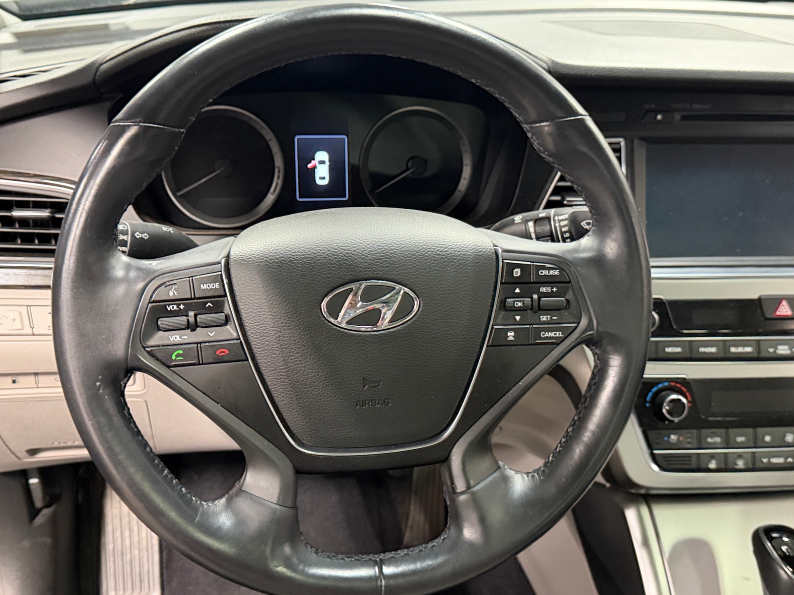 Thumbnail: 2016 Hyundai Sonata - 4