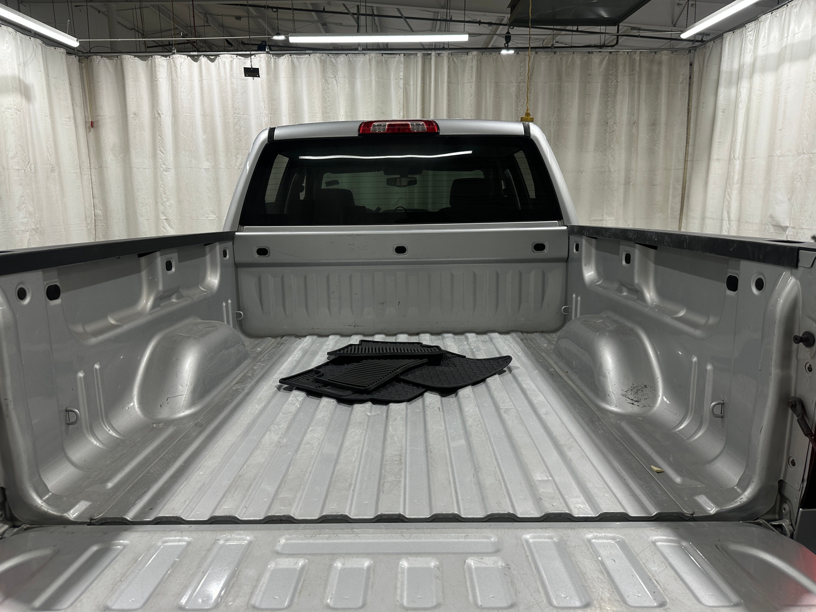 Thumbnail: 2017 Chevrolet Silverado 1500 - 7