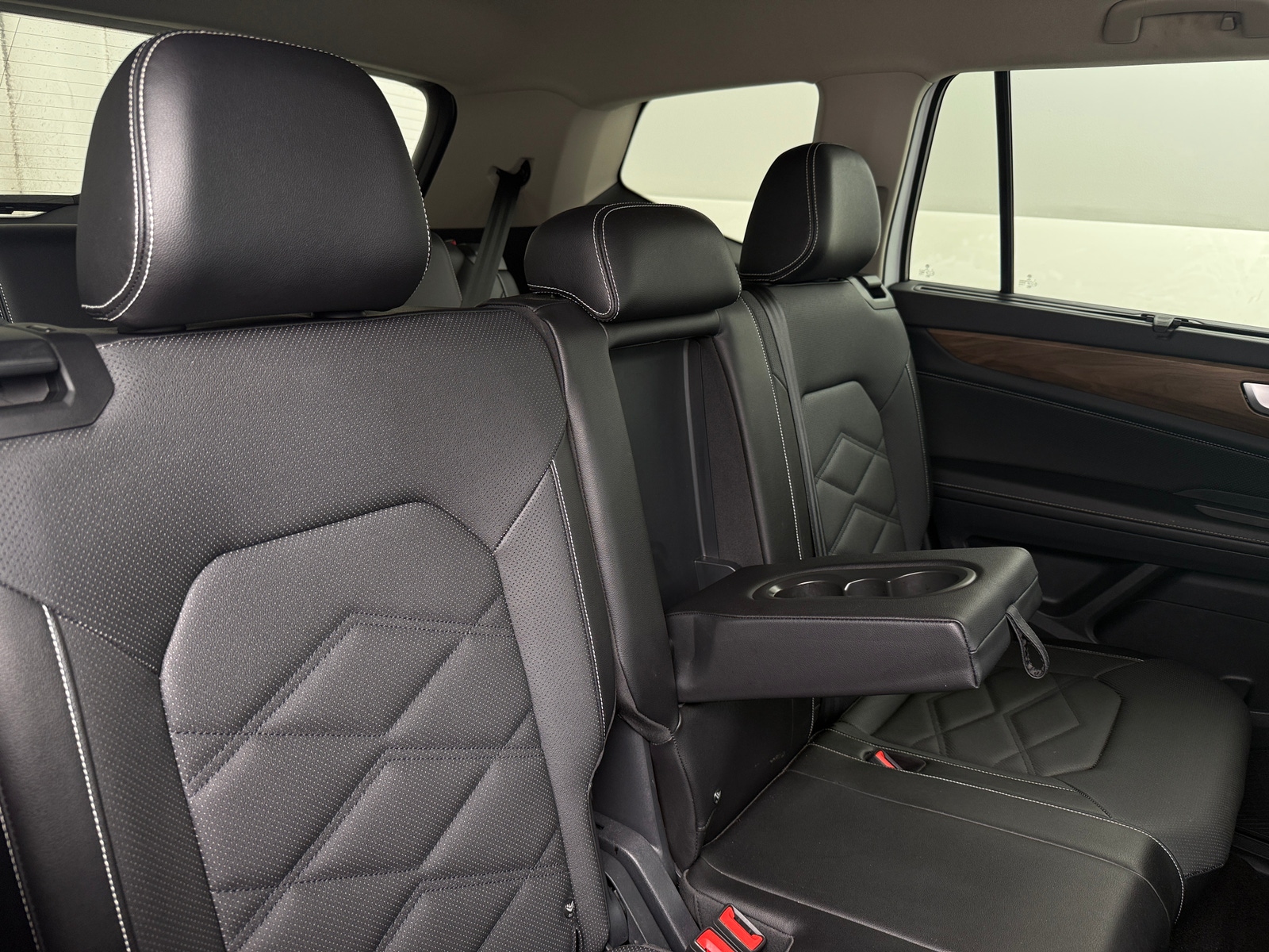 Thumbnail: 2024 Volkswagen Atlas - 6