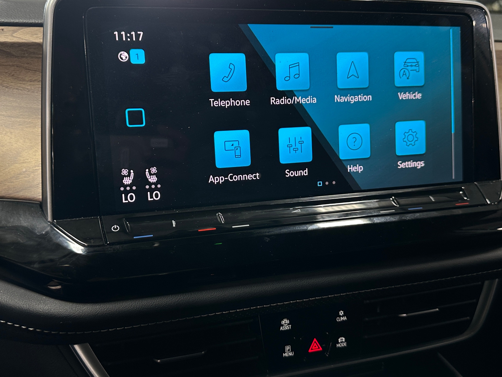 Thumbnail: 2024 Volkswagen Atlas - 4