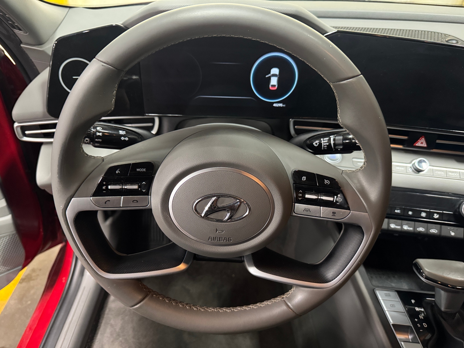 Thumbnail: 2023 Hyundai Elantra - 5