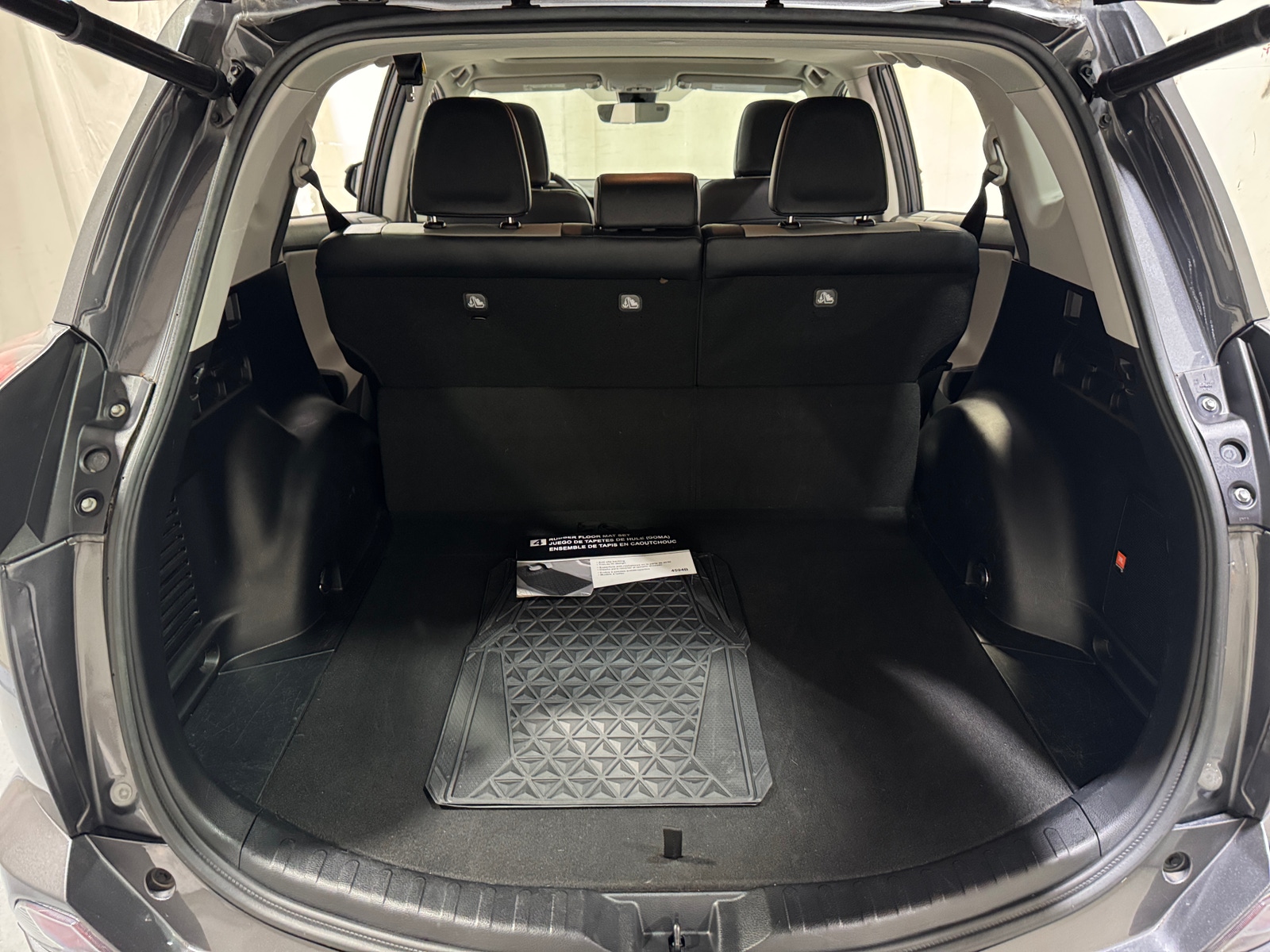 Thumbnail: 2016 Toyota RAV4 - 6