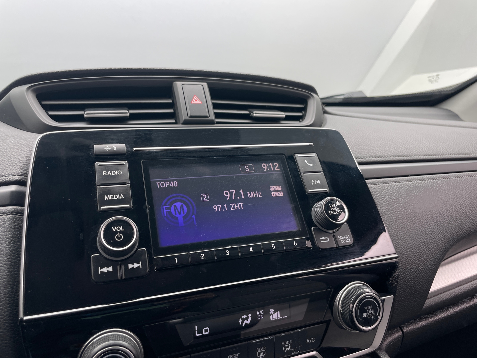 Thumbnail: 2017 Honda CR-V - 4