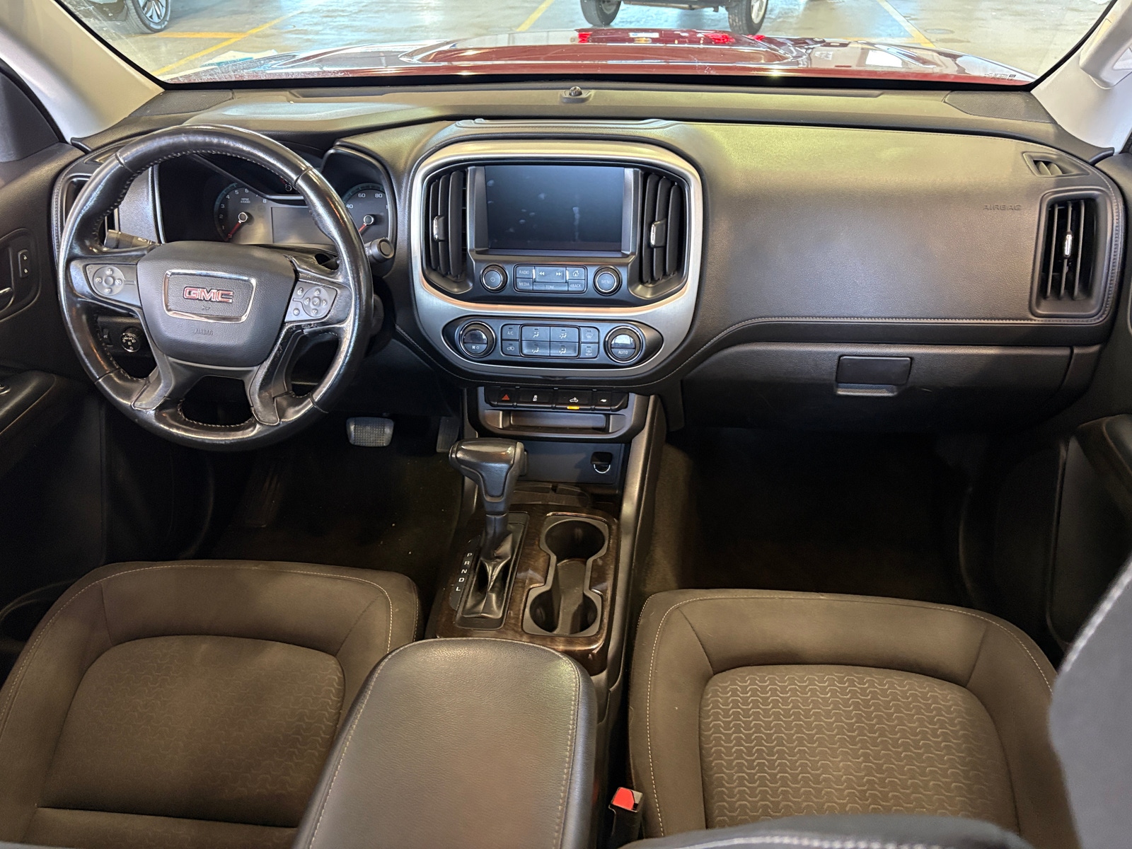 Thumbnail: 2017 GMC Canyon - 3