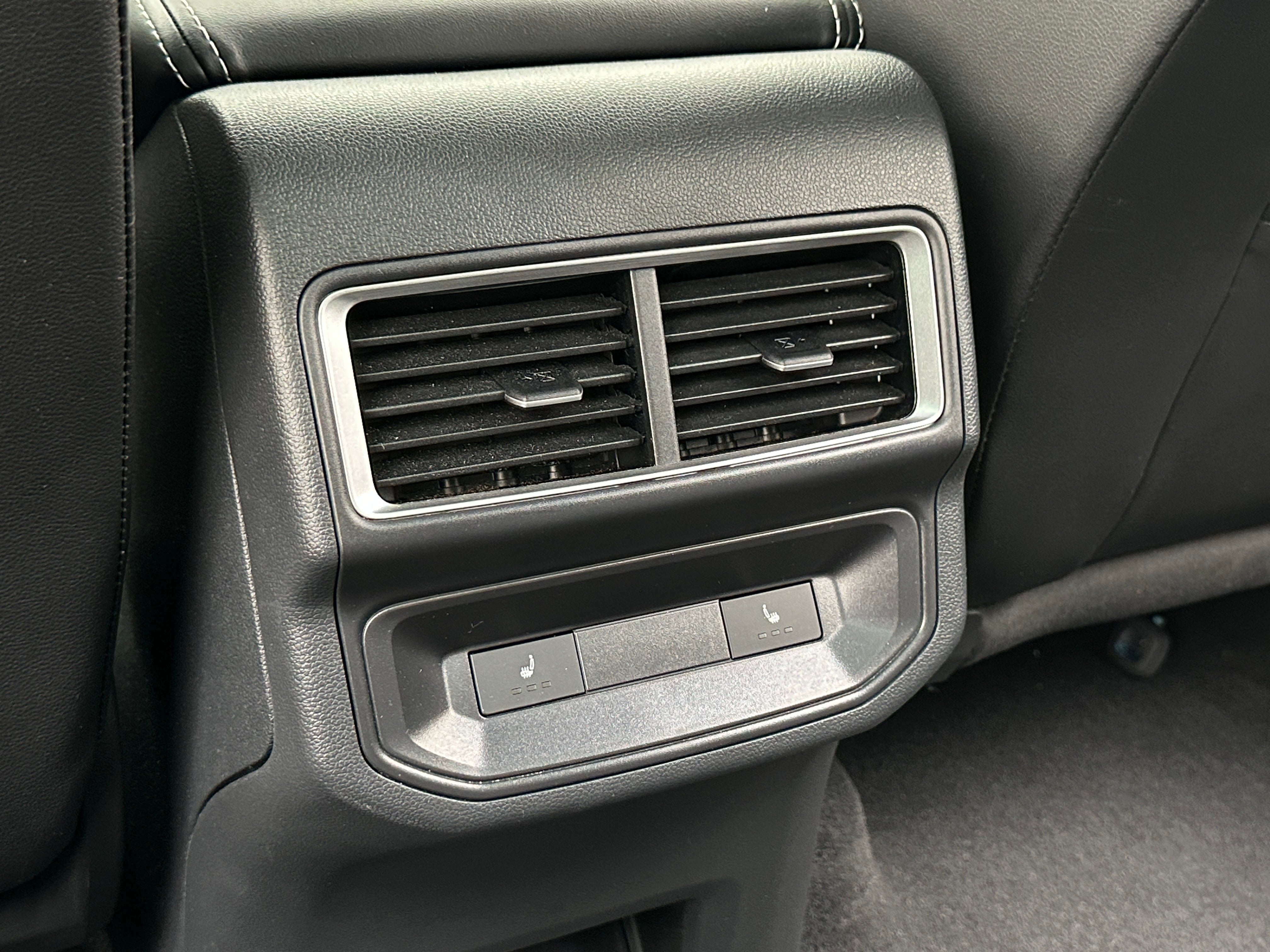 2024 Volkswagen Atlas Cross Sport