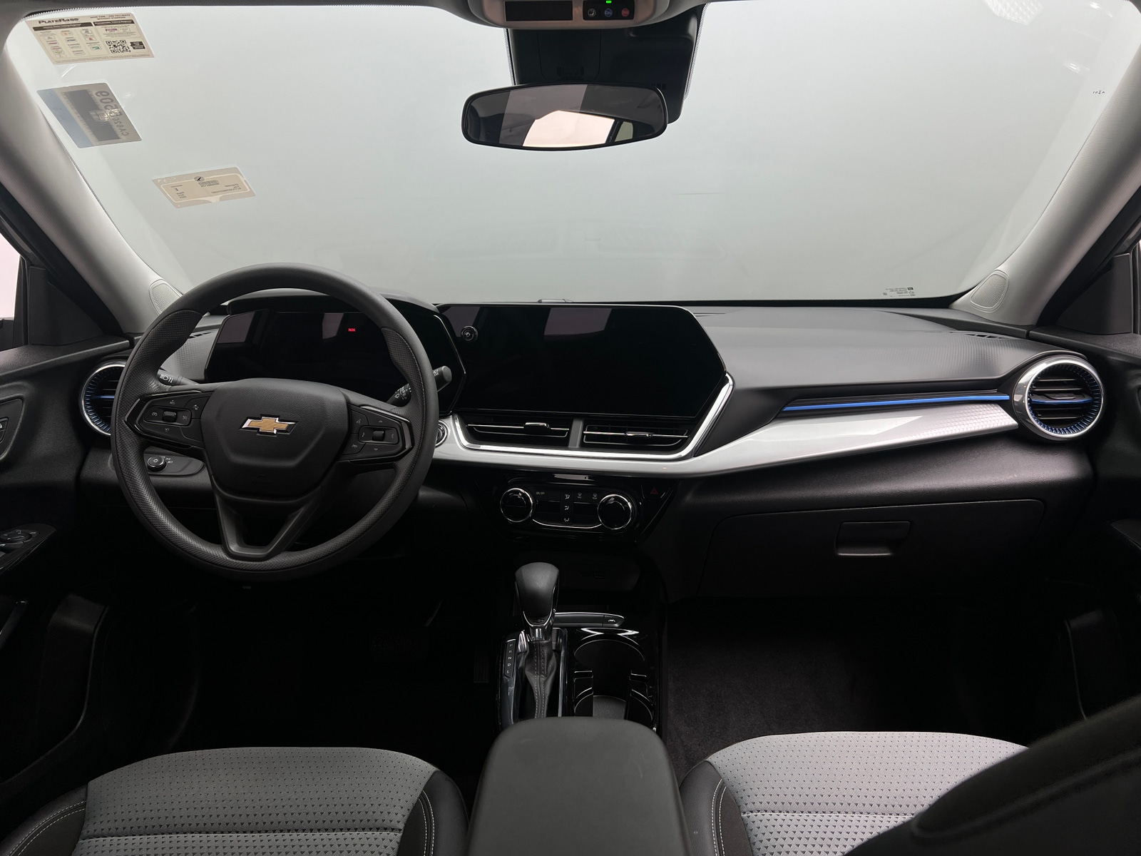 Thumbnail: 2025 Chevrolet Trax - 2