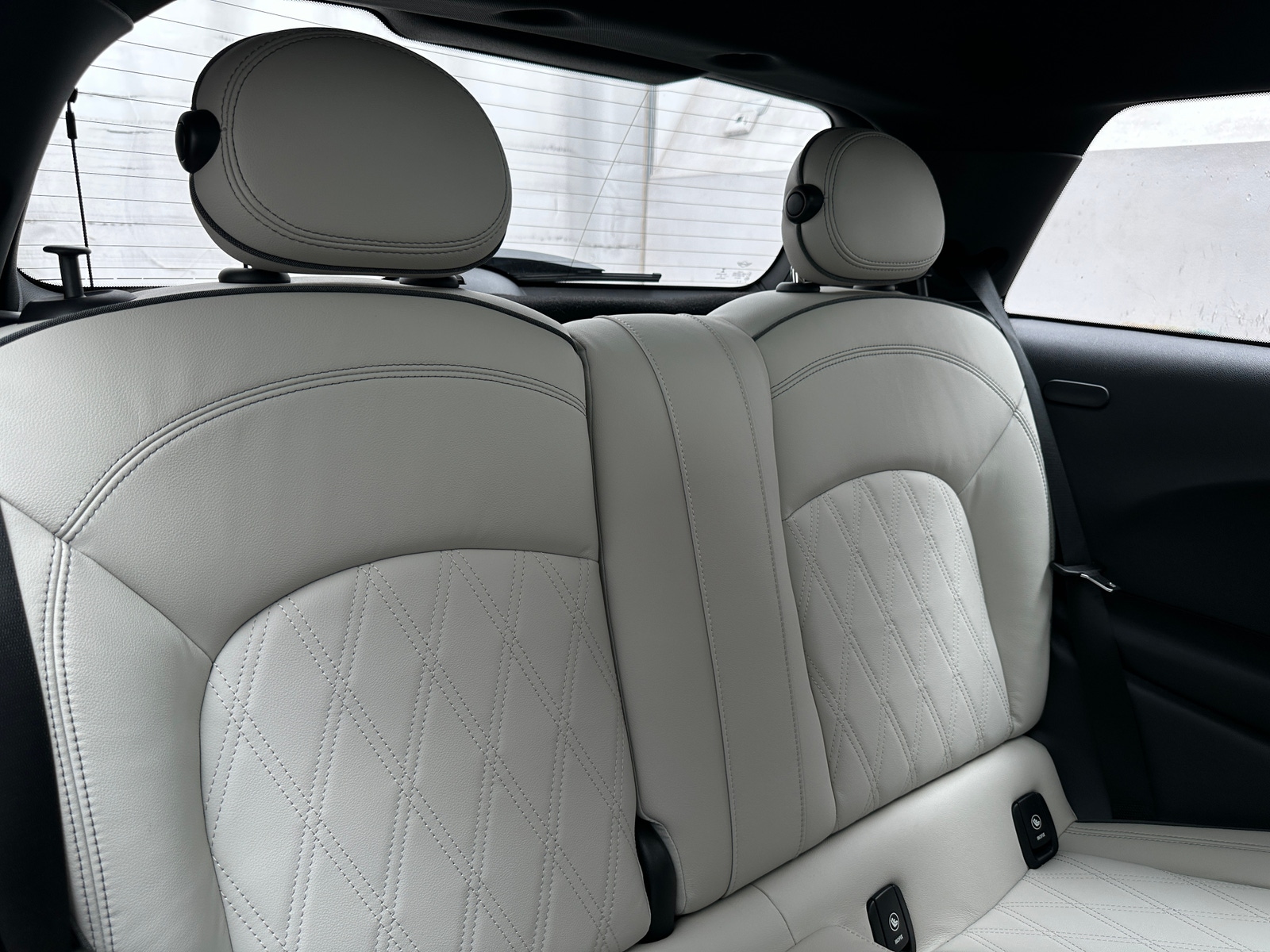 Thumbnail: 2022 MINI Cooper Hardtop - 4