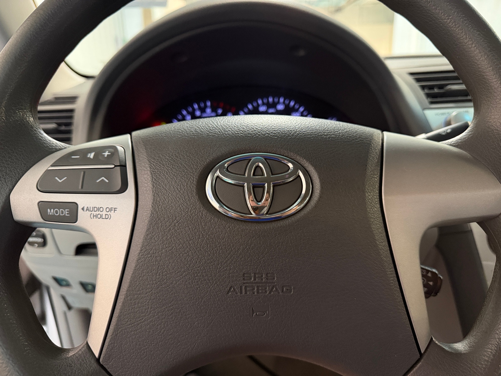 Thumbnail: 2011 Toyota Camry - 4