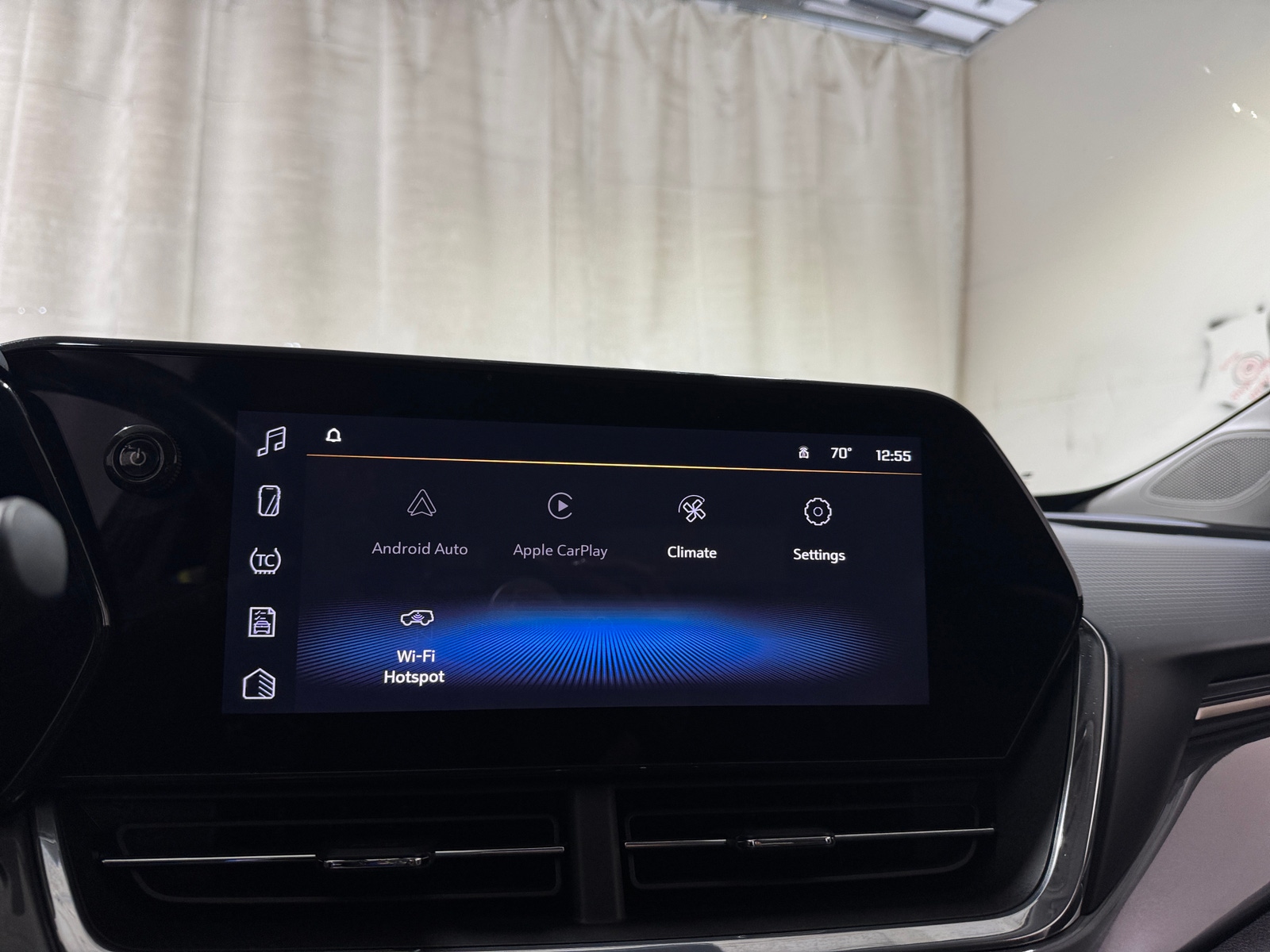 Thumbnail: 2025 Chevrolet Trax - 3