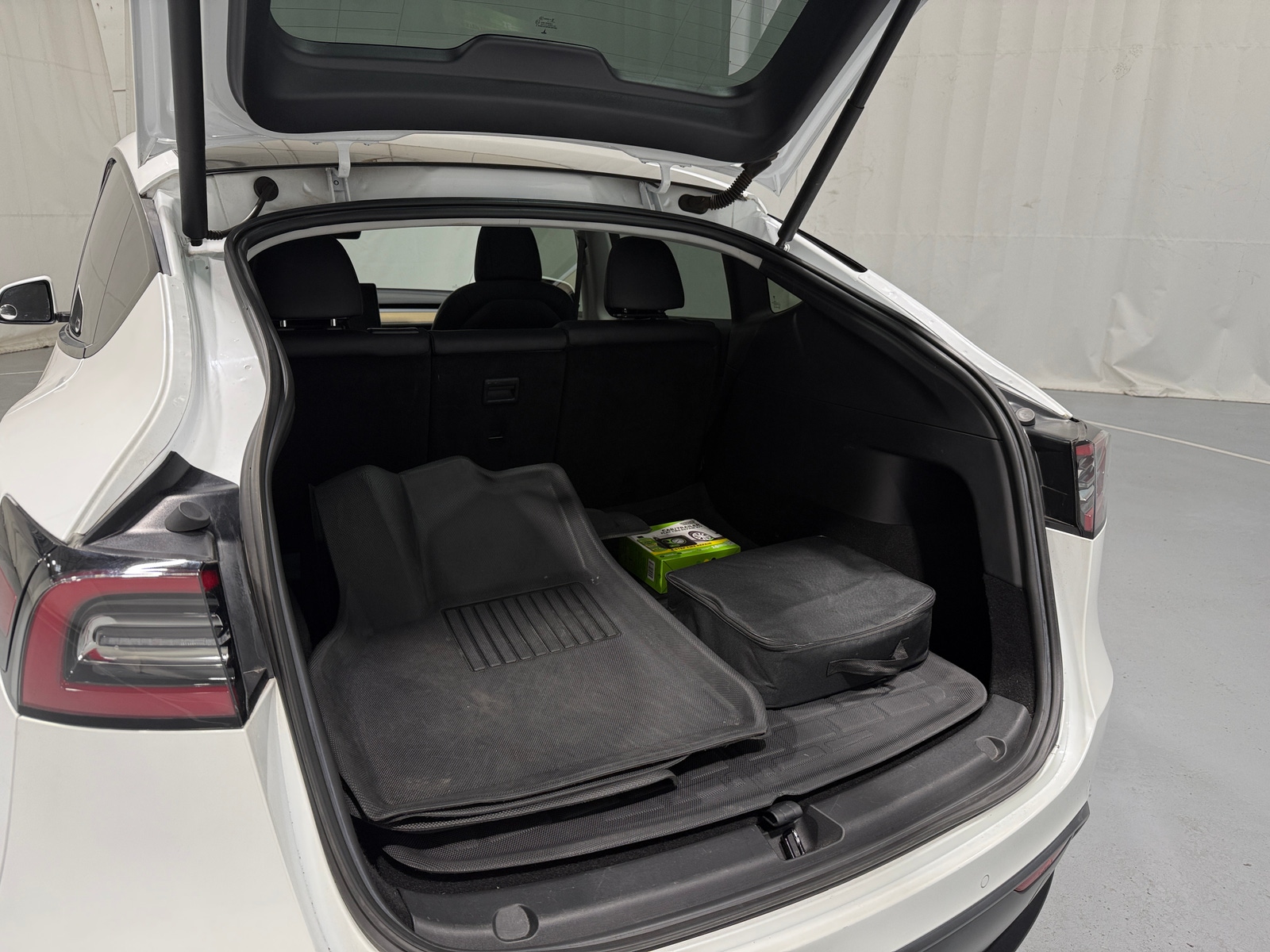 Thumbnail: 2020 Tesla Model Y - 6