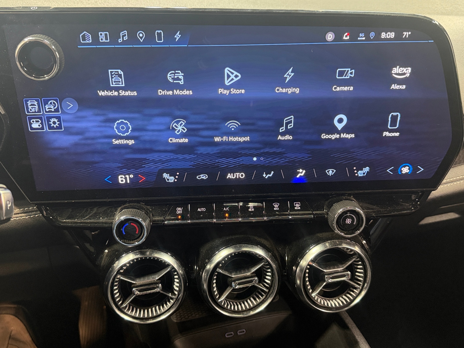 Thumbnail: 2024 Chevrolet Blazer EV - 3
