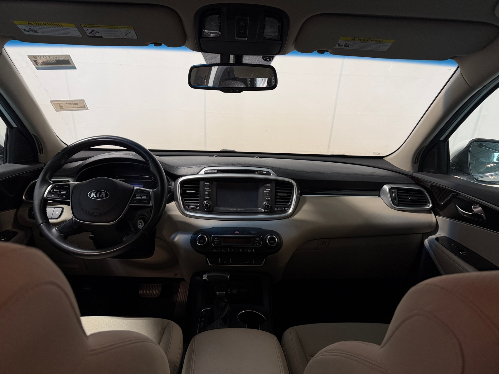 Thumbnail: 2019 Kia Sorento - 3