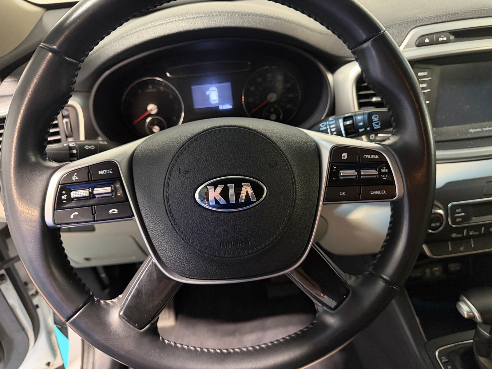 Thumbnail: 2019 Kia Sorento - 5